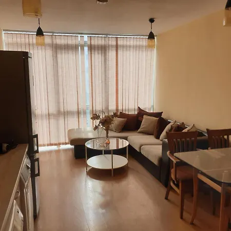 Apartment Апартамент Магнолия Burgas